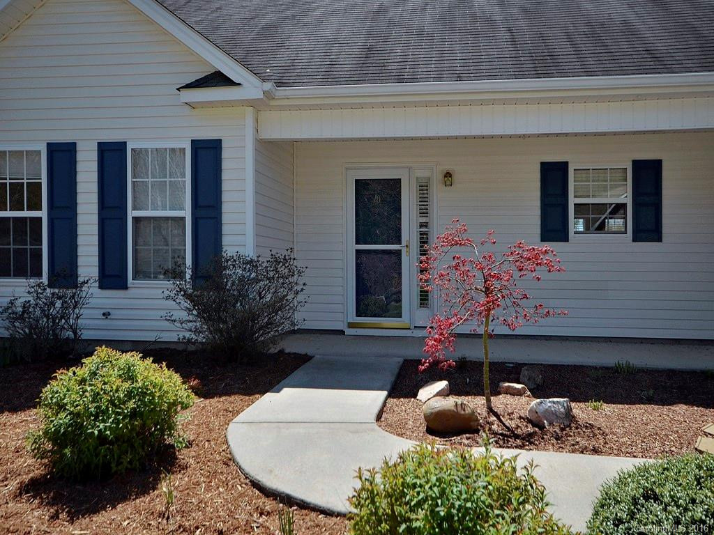 105 Andover Place - Photo 2
