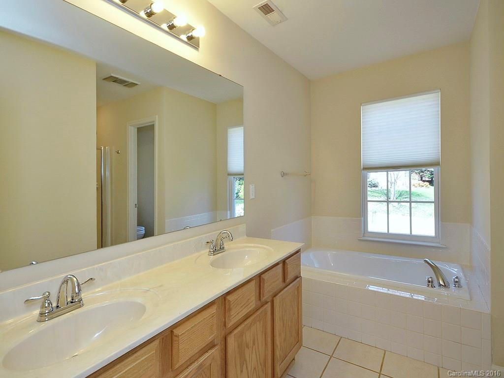 105 Andover Place - Photo 13