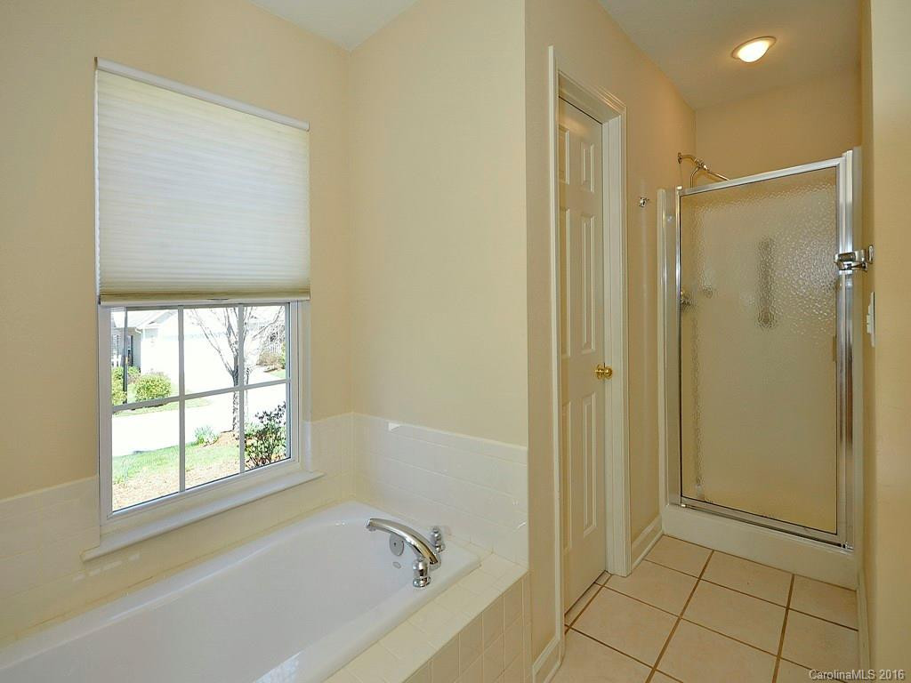 105 Andover Place - Photo 14