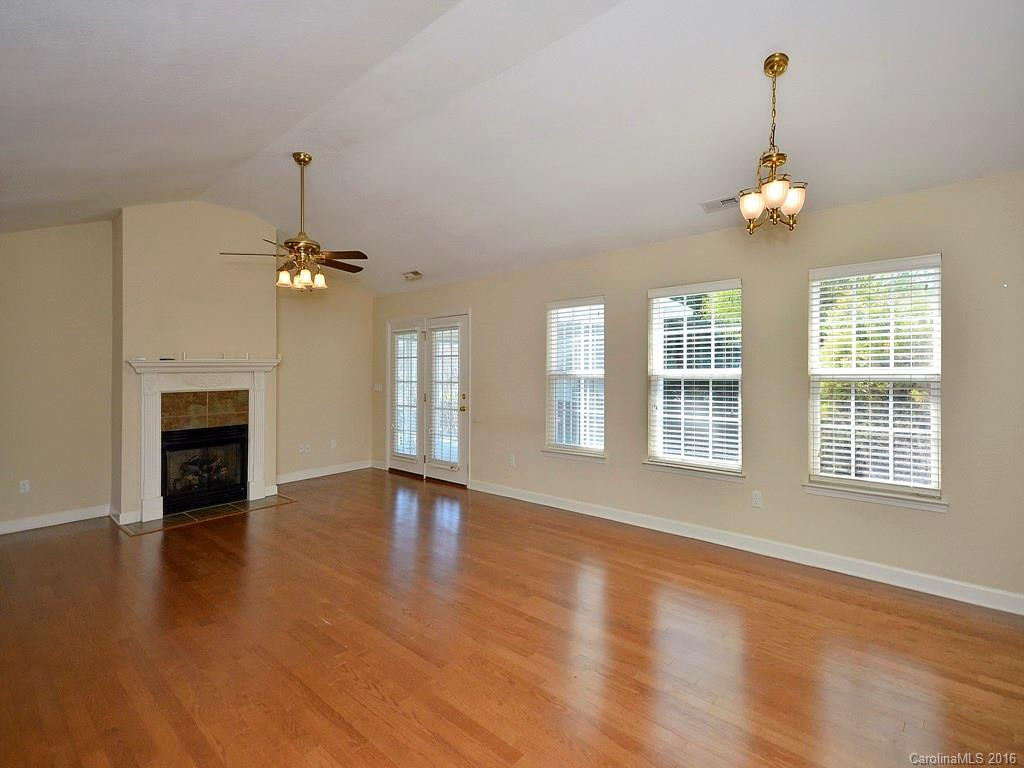 105 Andover Place - Photo 6
