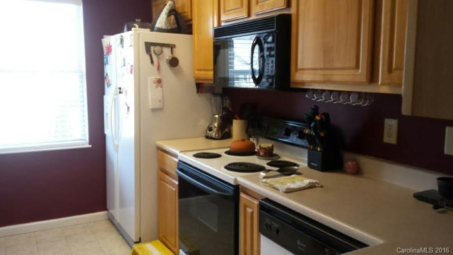 406 Carlyle Way #406 - Photo 7