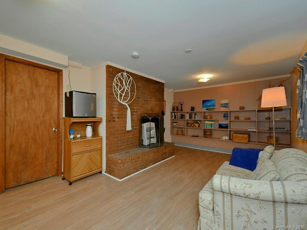 6 Barnes Road - Photo 16