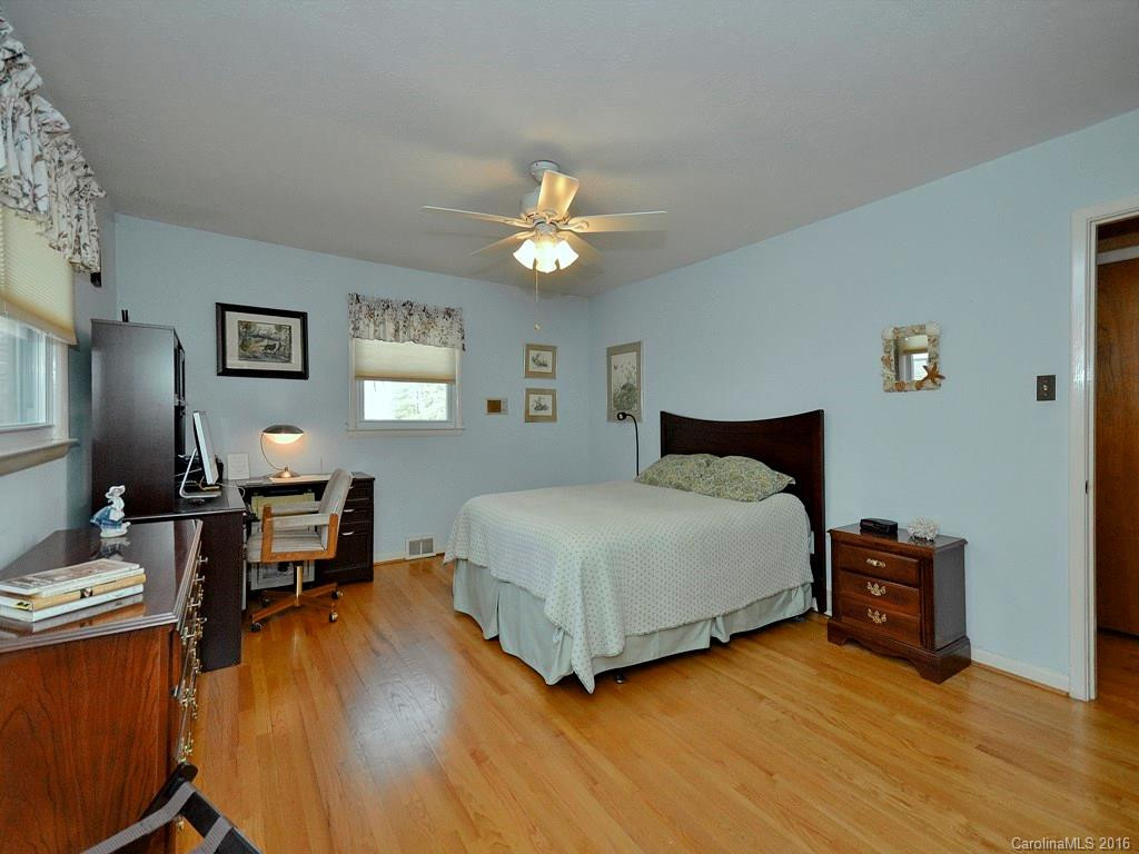 6 Barnes Road - Photo 10