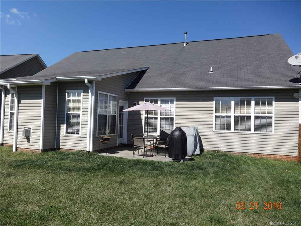 45 Summer Meadow Road - Photo 2