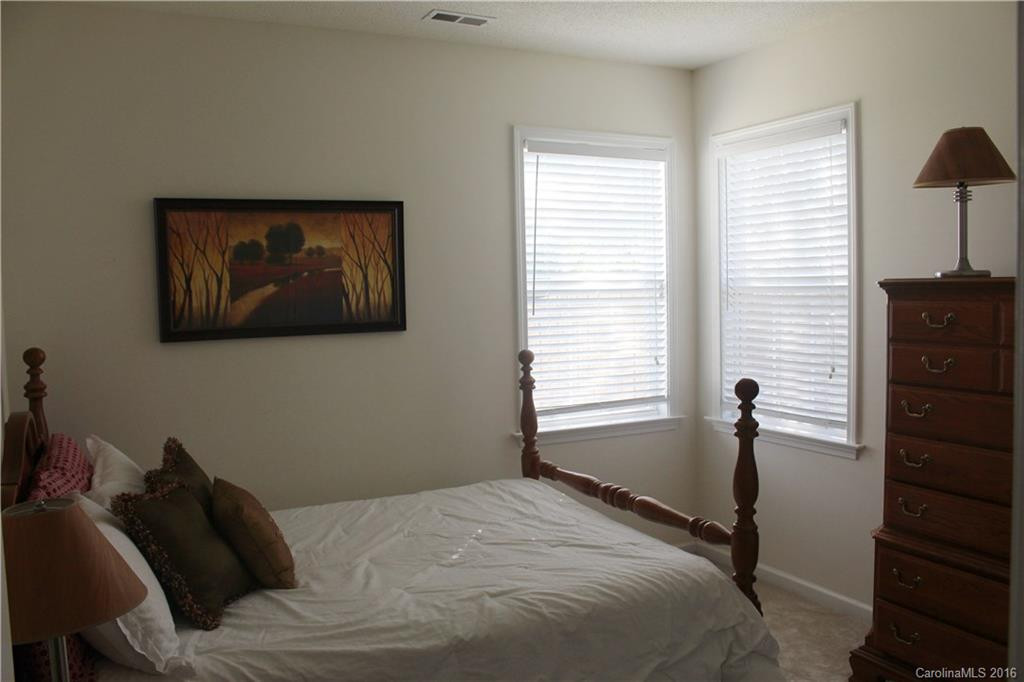 45 Summer Meadow Road - Photo 9