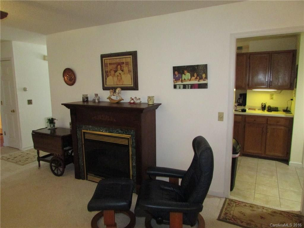 200 Dartcrest Drive - Photo 4