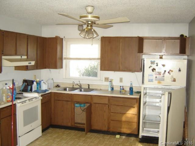435 London Road - Photo 2