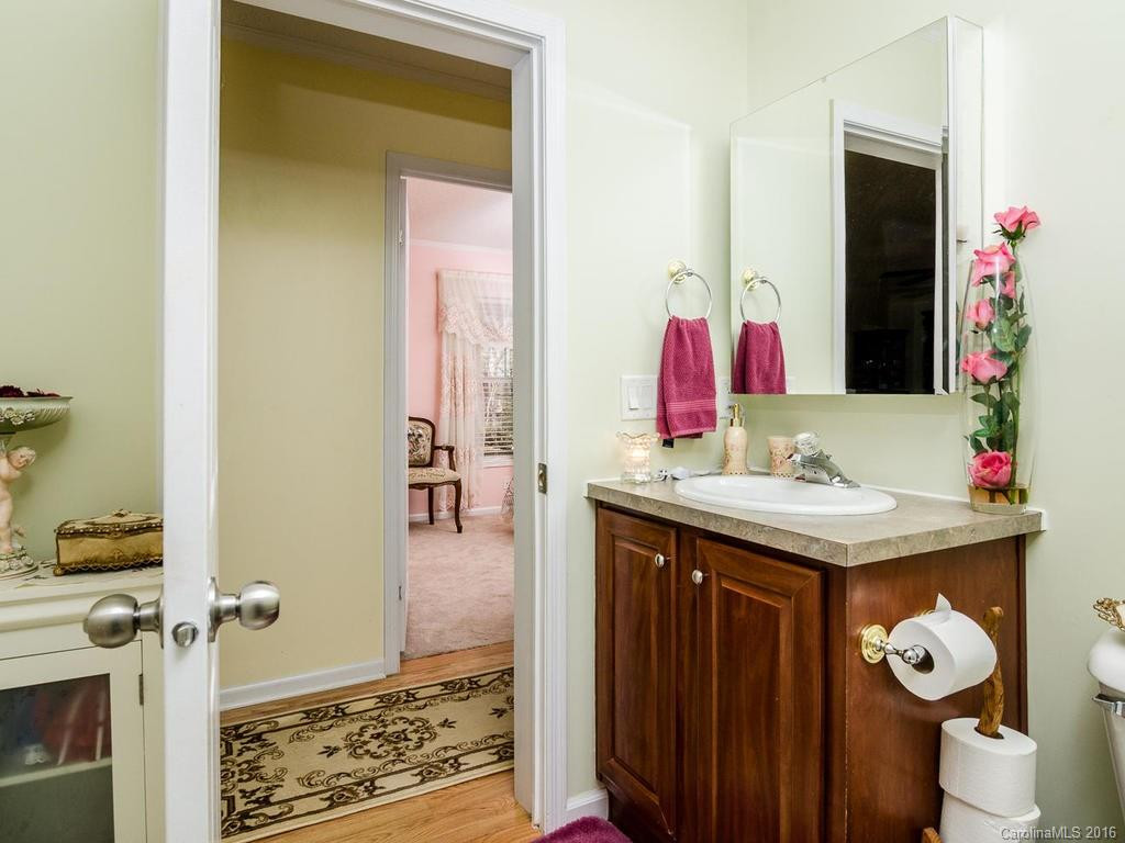 32 Teaberry Lane - Photo 12