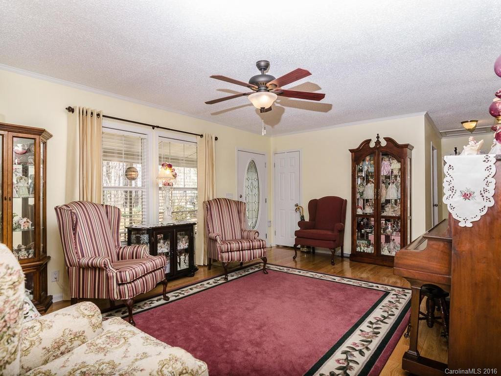 32 Teaberry Lane - Photo 4