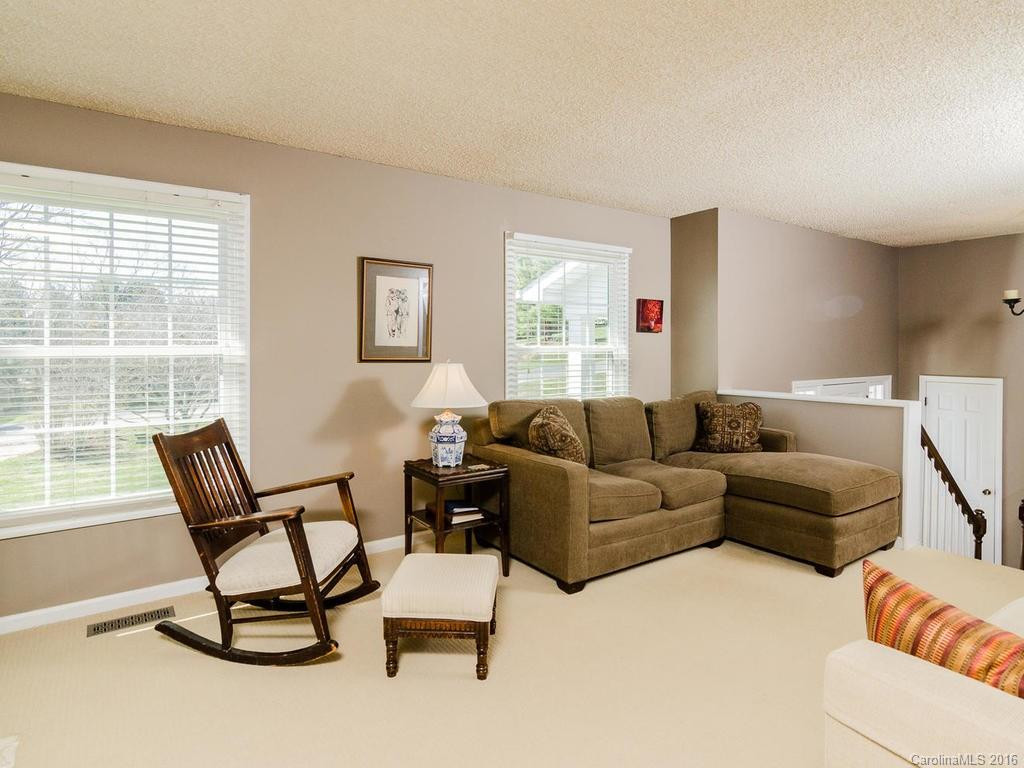 99 Dogwood Drive - Photo 3