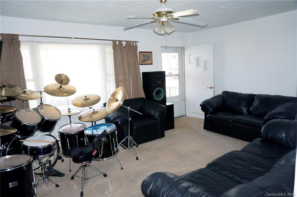 114 Sarasota Lane - Photo 4