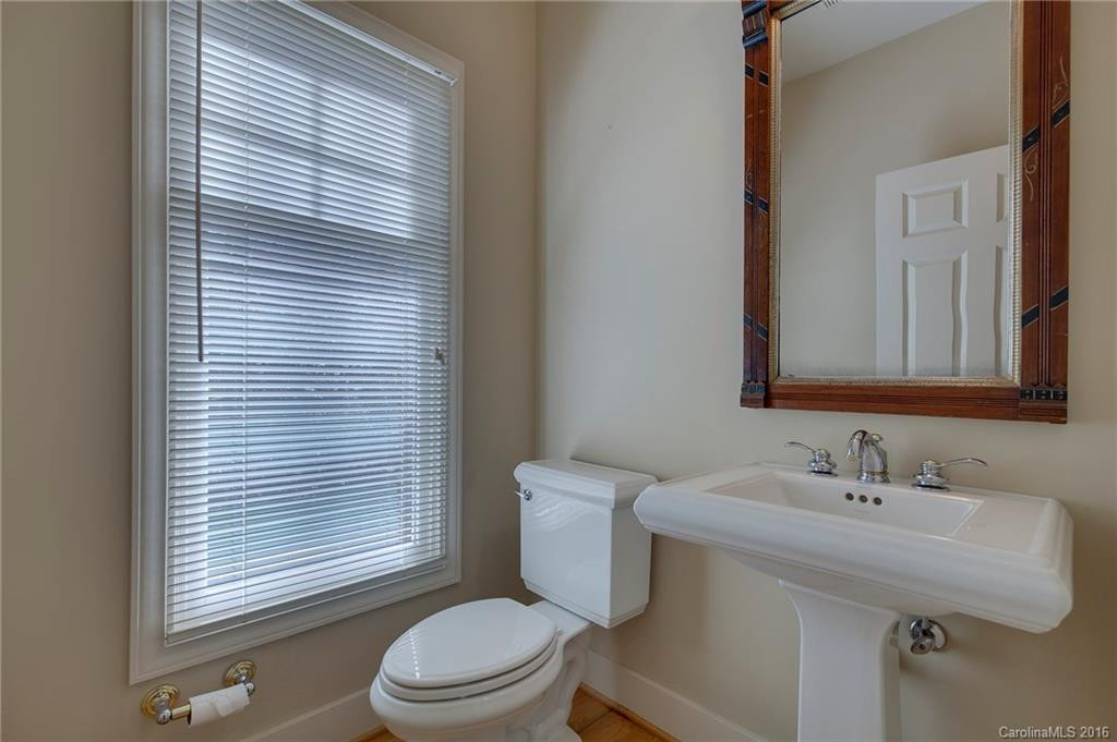 834 Crestview Drive - Photo 15