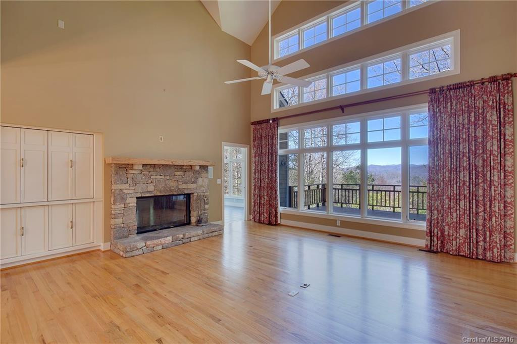 834 Crestview Drive - Photo 5
