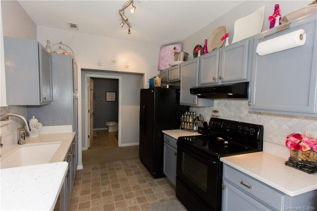 64 Clingman Avenue #203 - Photo 8