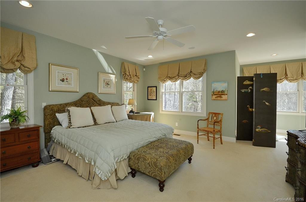204 Glenroy Court - Photo 13