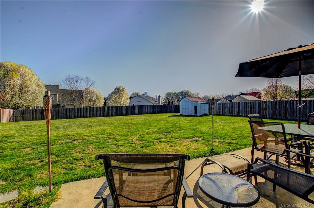 906 Woodhill Drive - Photo 18