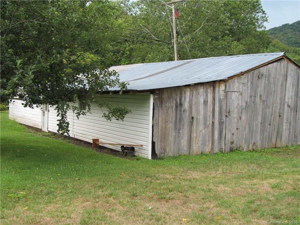415 Cat tail Creek Road - Photo 13