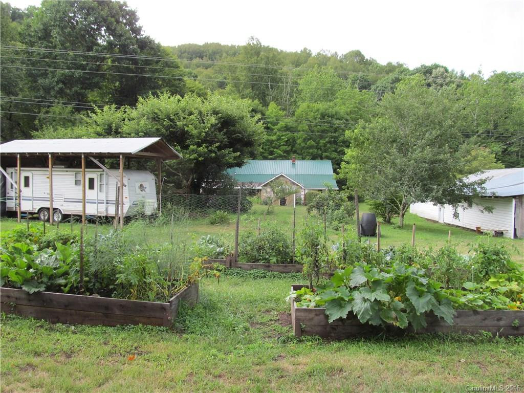 415 Cat tail Creek Road - Photo 10
