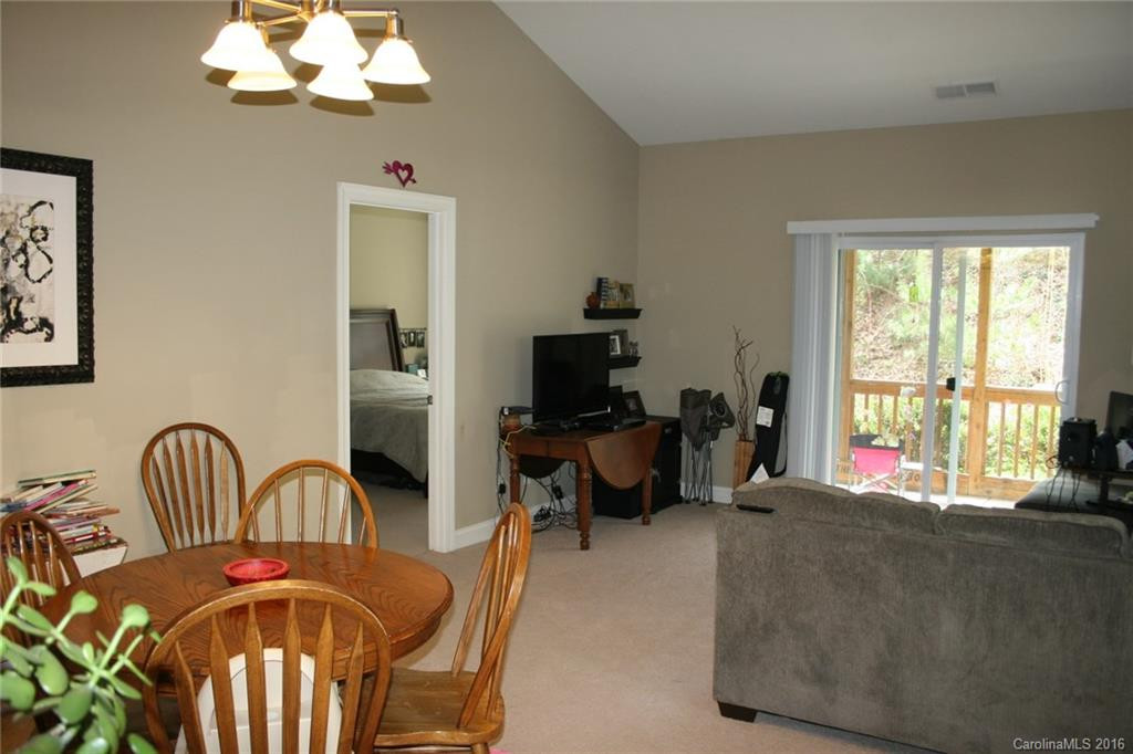 27 FoxBriar Drive - Photo 2