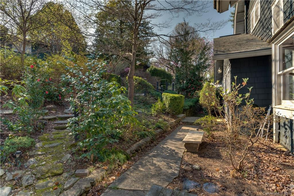 190 Pine Crest Lane - Photo 3