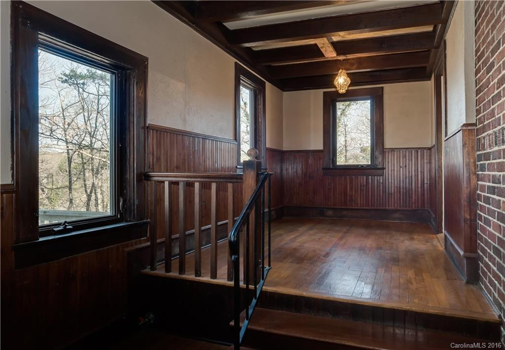 190 Pine Crest Lane - Photo 10