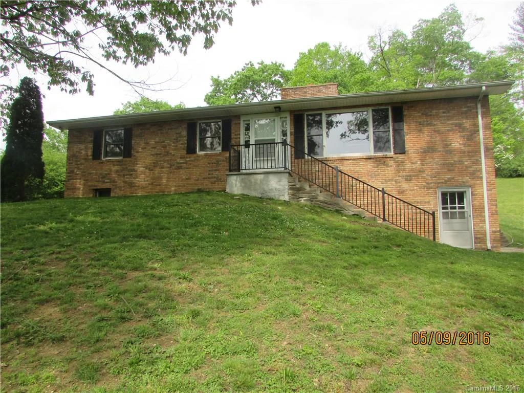 4946 Hwy 212 Highway