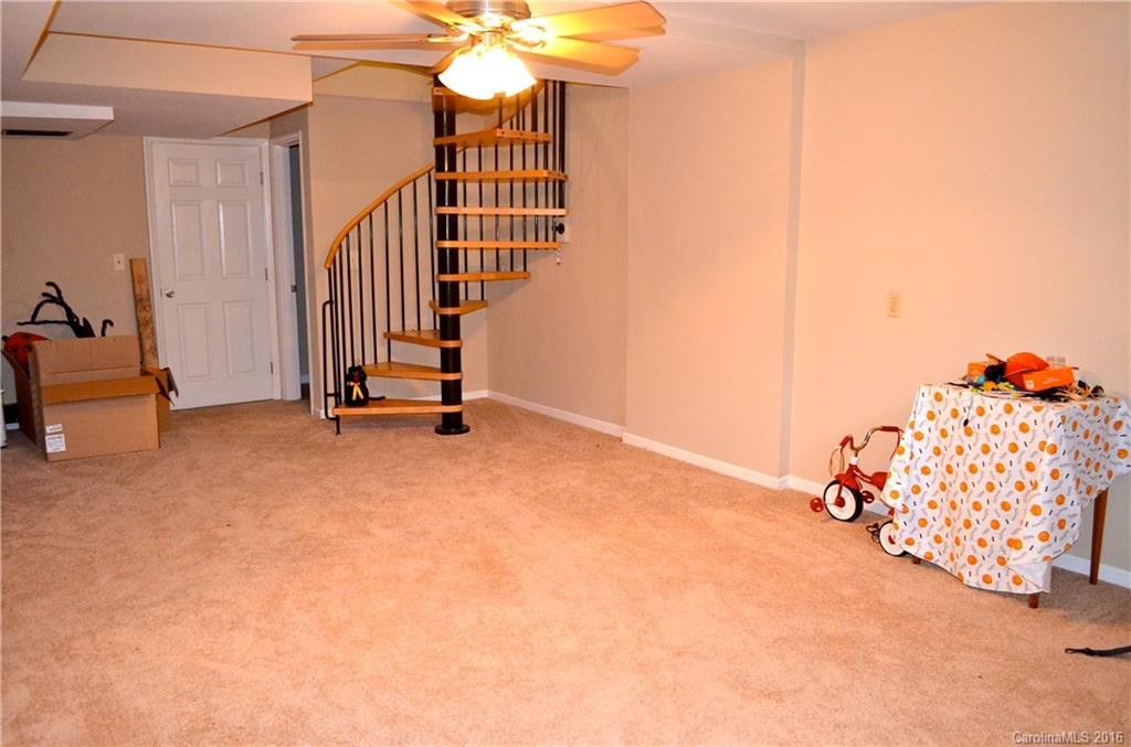 4946 Hwy 212 Highway - Photo 16