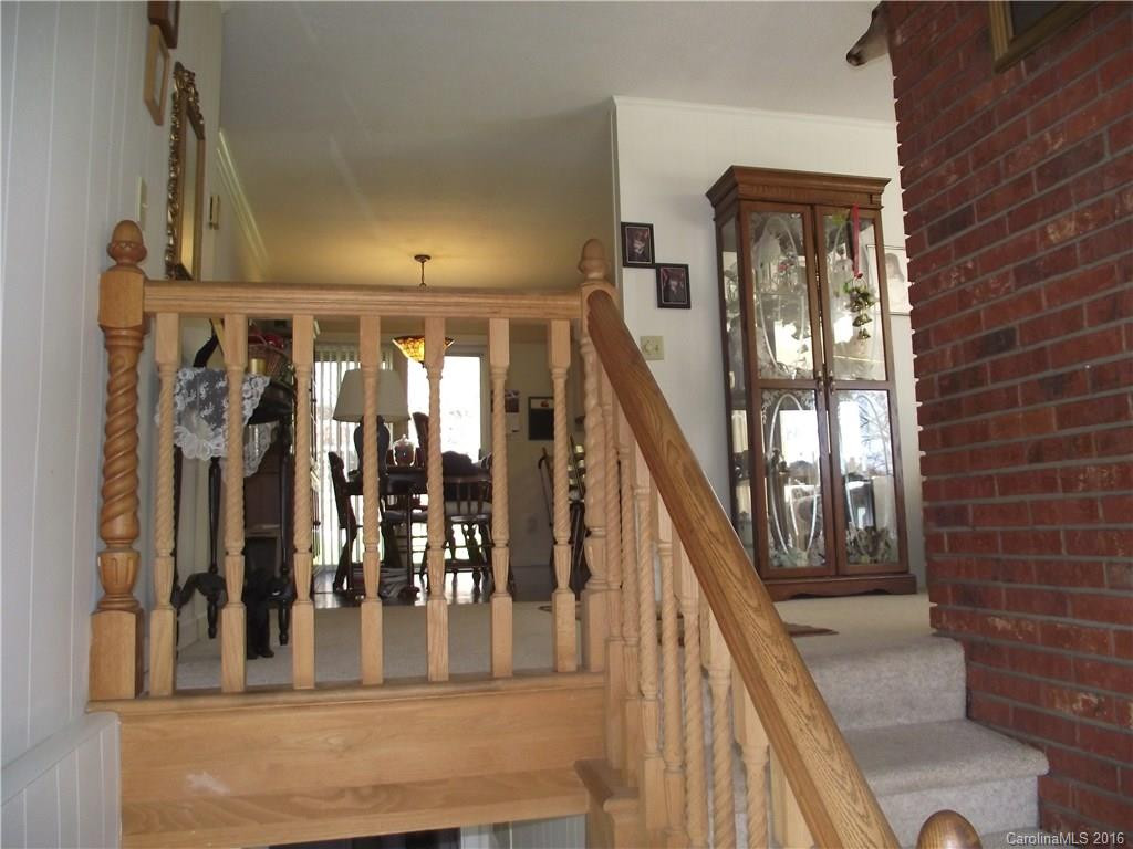 405 Wakefield Drive - Photo 11