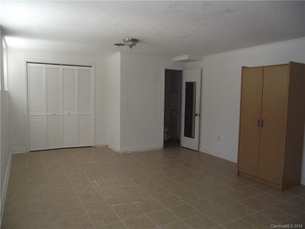405 Wakefield Drive - Photo 13
