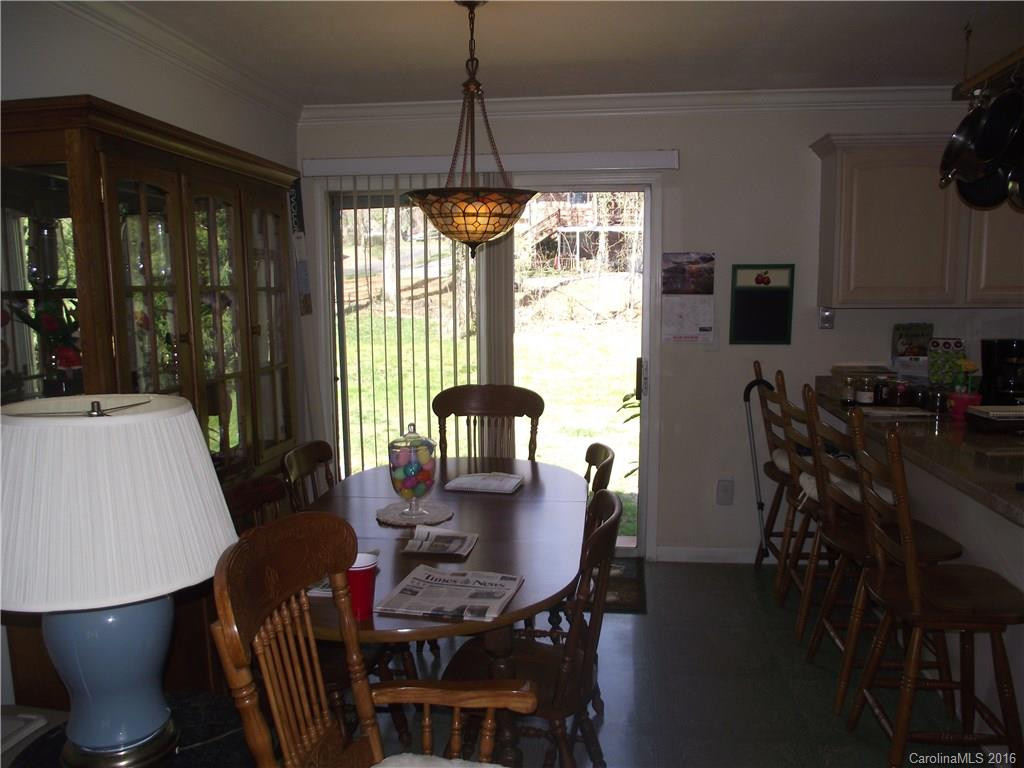 405 Wakefield Drive - Photo 7