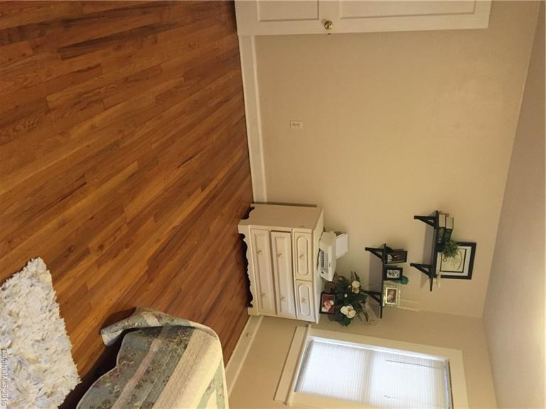 316 Hazelwood Avenue - Photo 11