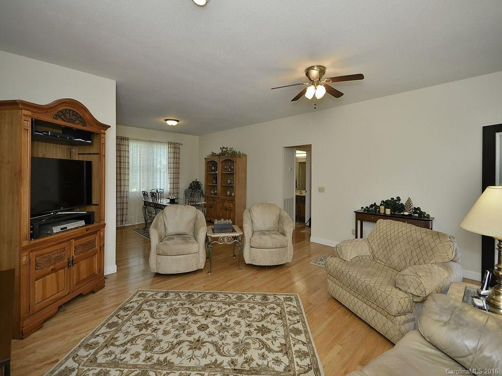 329 Hyder Allen Lane - Photo 4