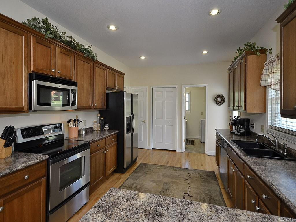 329 Hyder Allen Lane - Photo 6