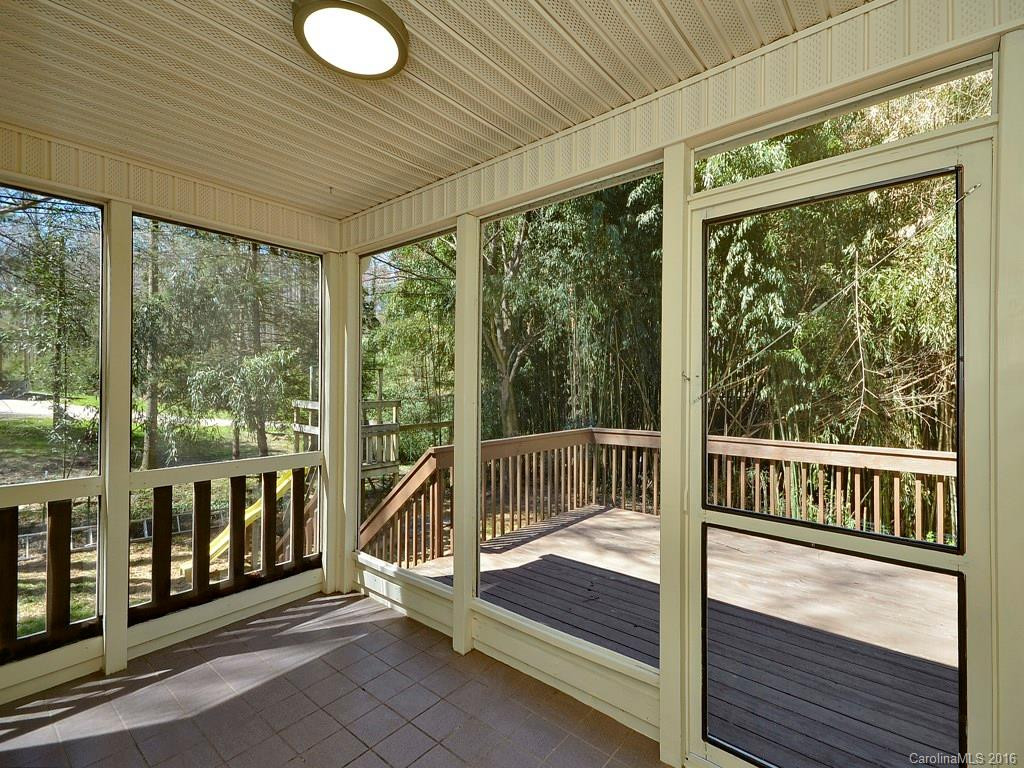 318 Melissa Way - Photo 8