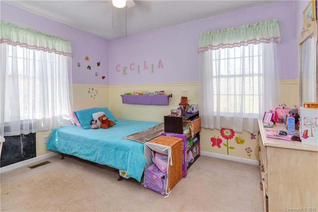 19 Lynwood Circle - Photo 18