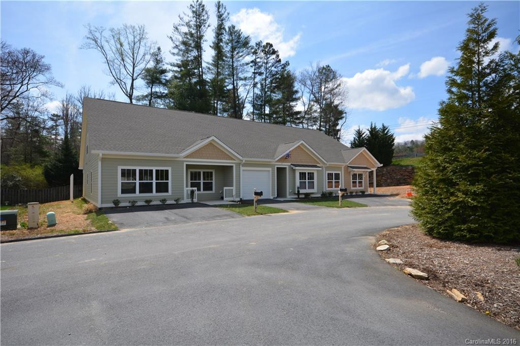 51 Fox Briar Drive #51 - Photo 3