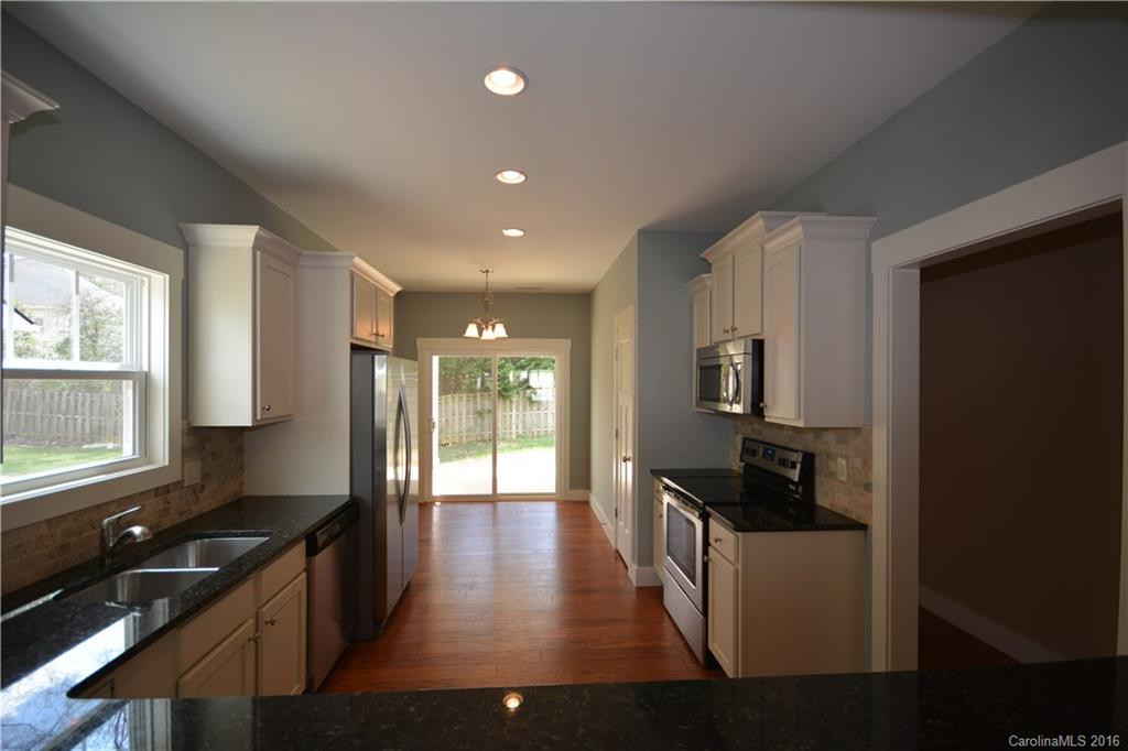 51 Fox Briar Drive #51 - Photo 6
