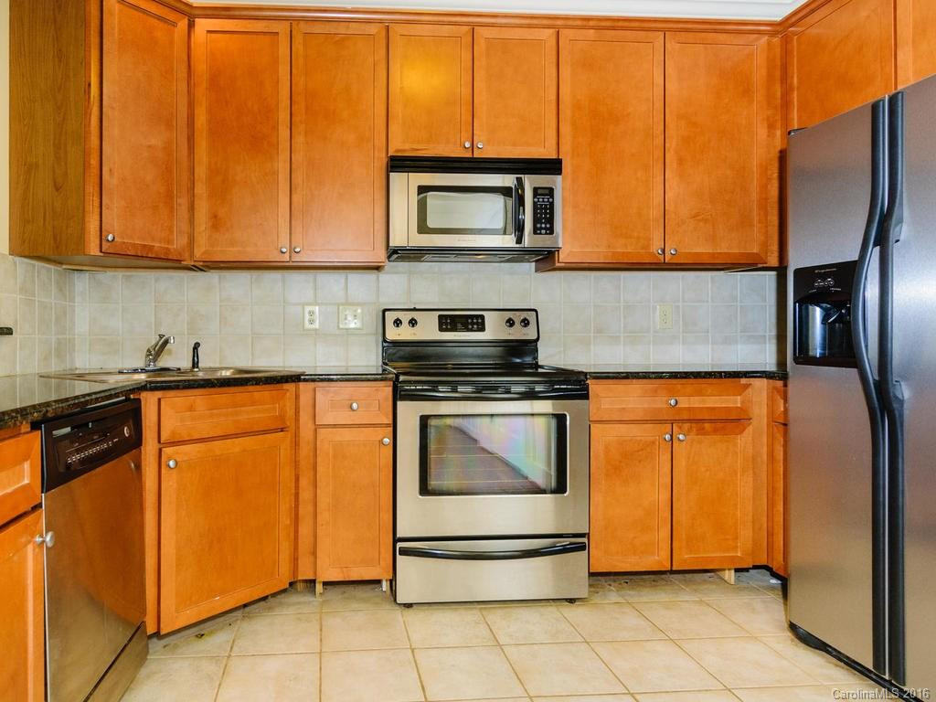 9 Kenilworth Knoll #105 - Photo 8