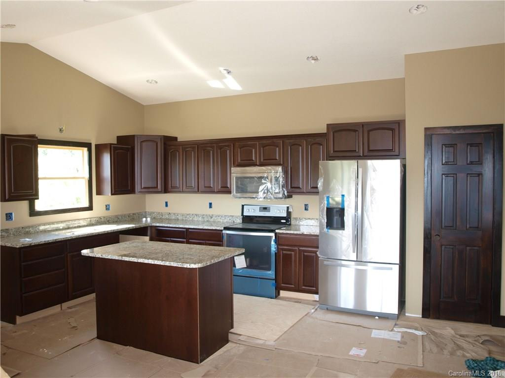 322 Ben Nevis Road - Photo 9