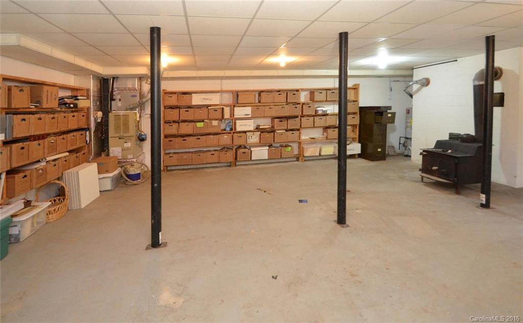 862 Rugby Road - Photo 18