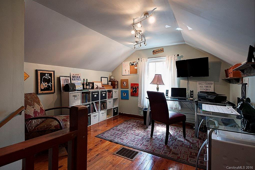 763 Asbury Road - Photo 16