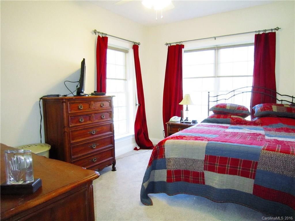 136 Willow Brook Drive - Photo 13