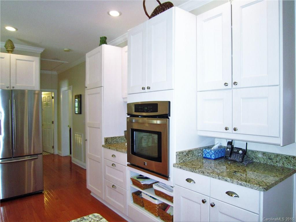 136 Willow Brook Drive - Photo 9