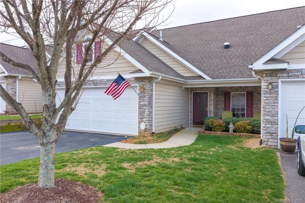 814 West Pointe Drive #8