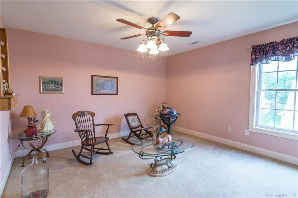 814 West Pointe Drive #8 - Photo 17