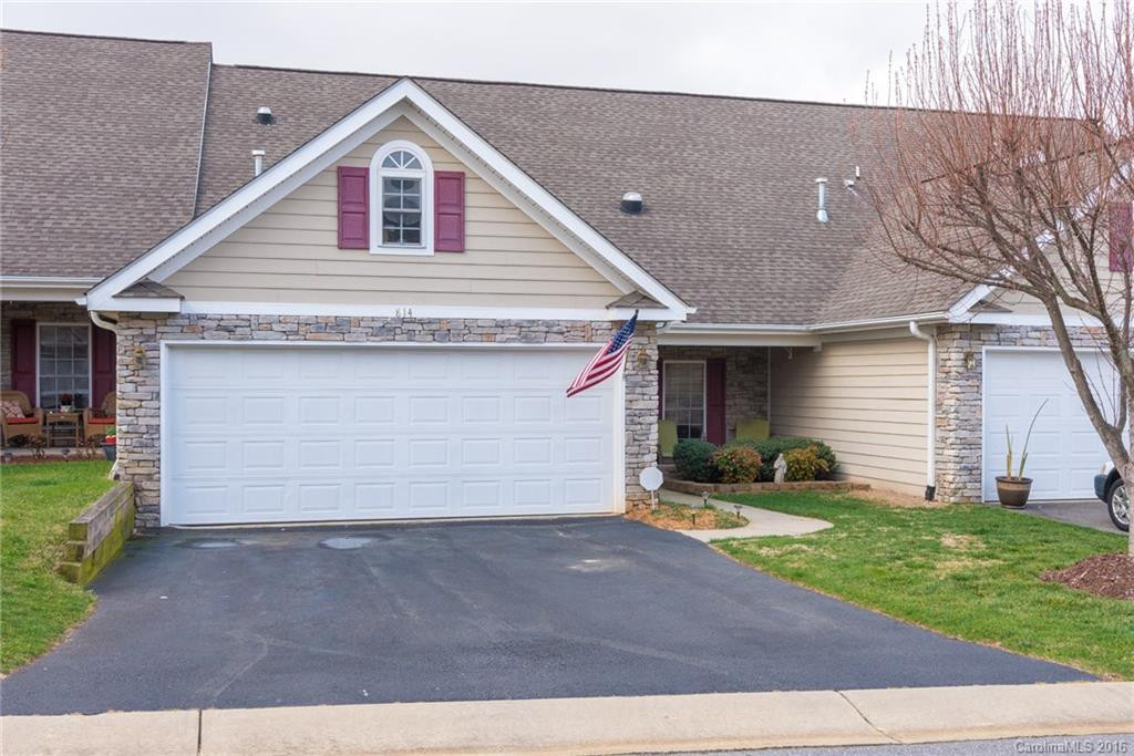 814 West Pointe Drive #8 - Photo 3