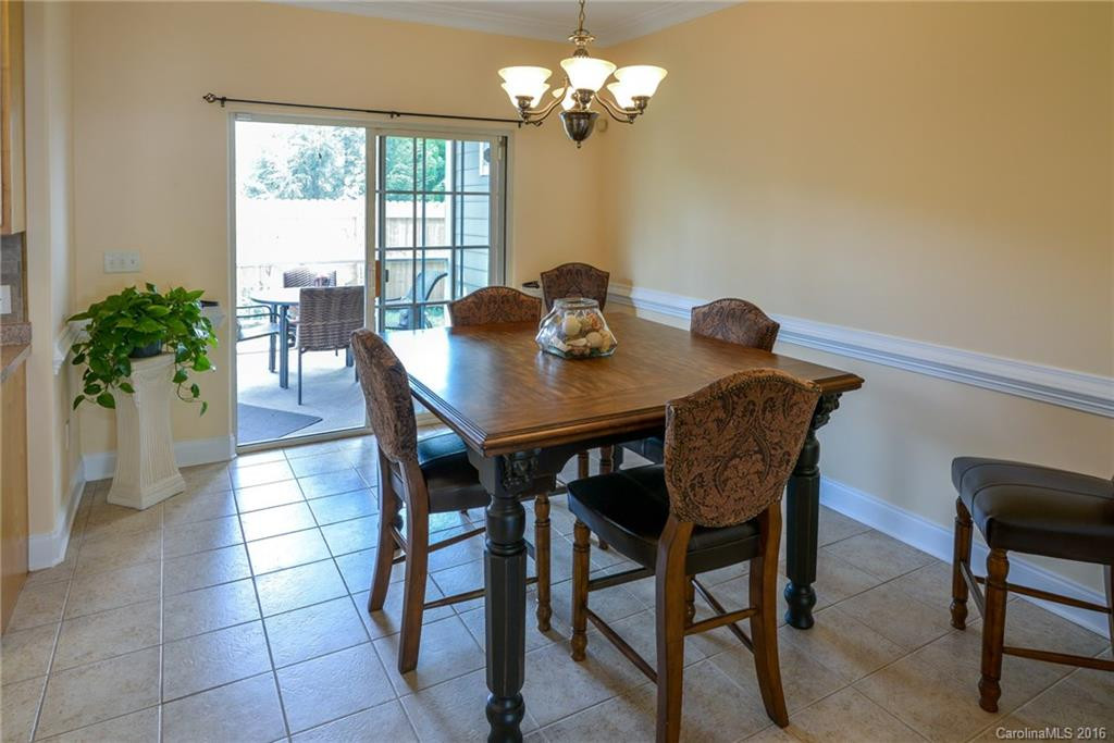 814 West Pointe Drive #8 - Photo 7