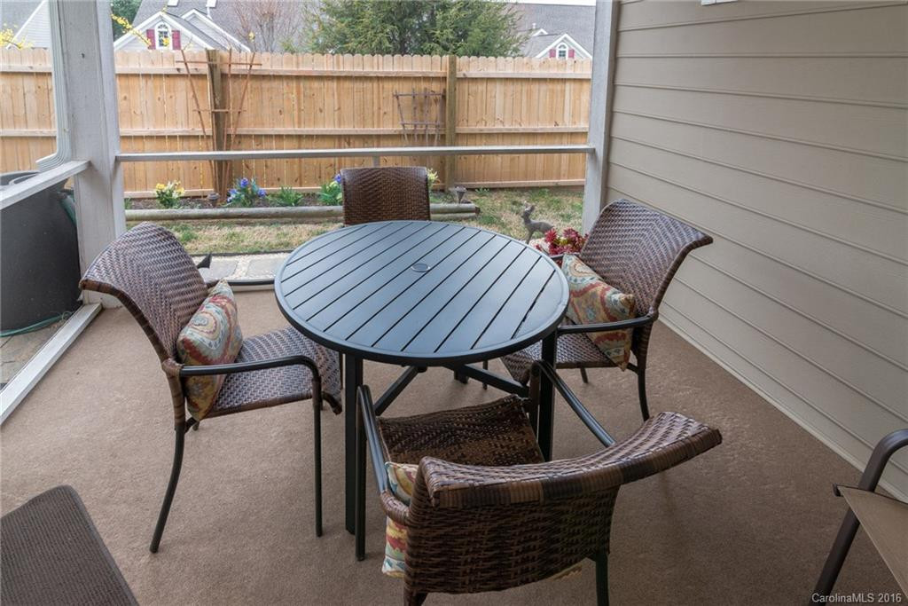 814 West Pointe Drive #8 - Photo 10