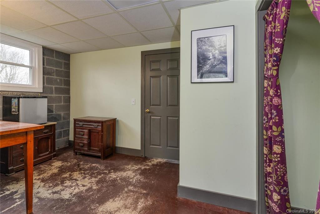 220 Monticello Road - Photo 19