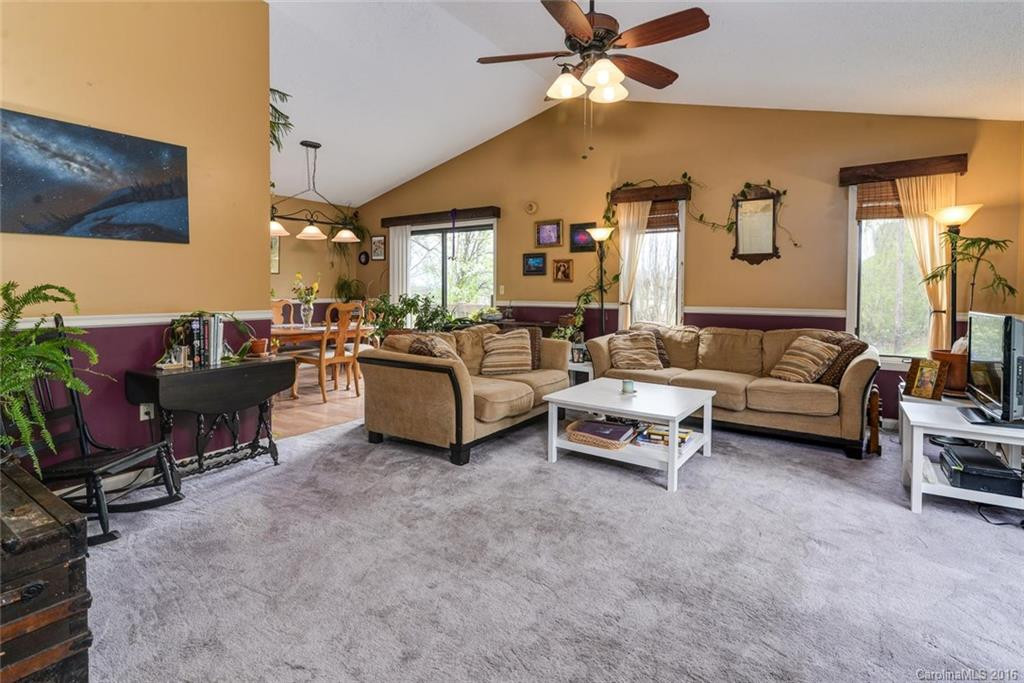 220 Monticello Road - Photo 3